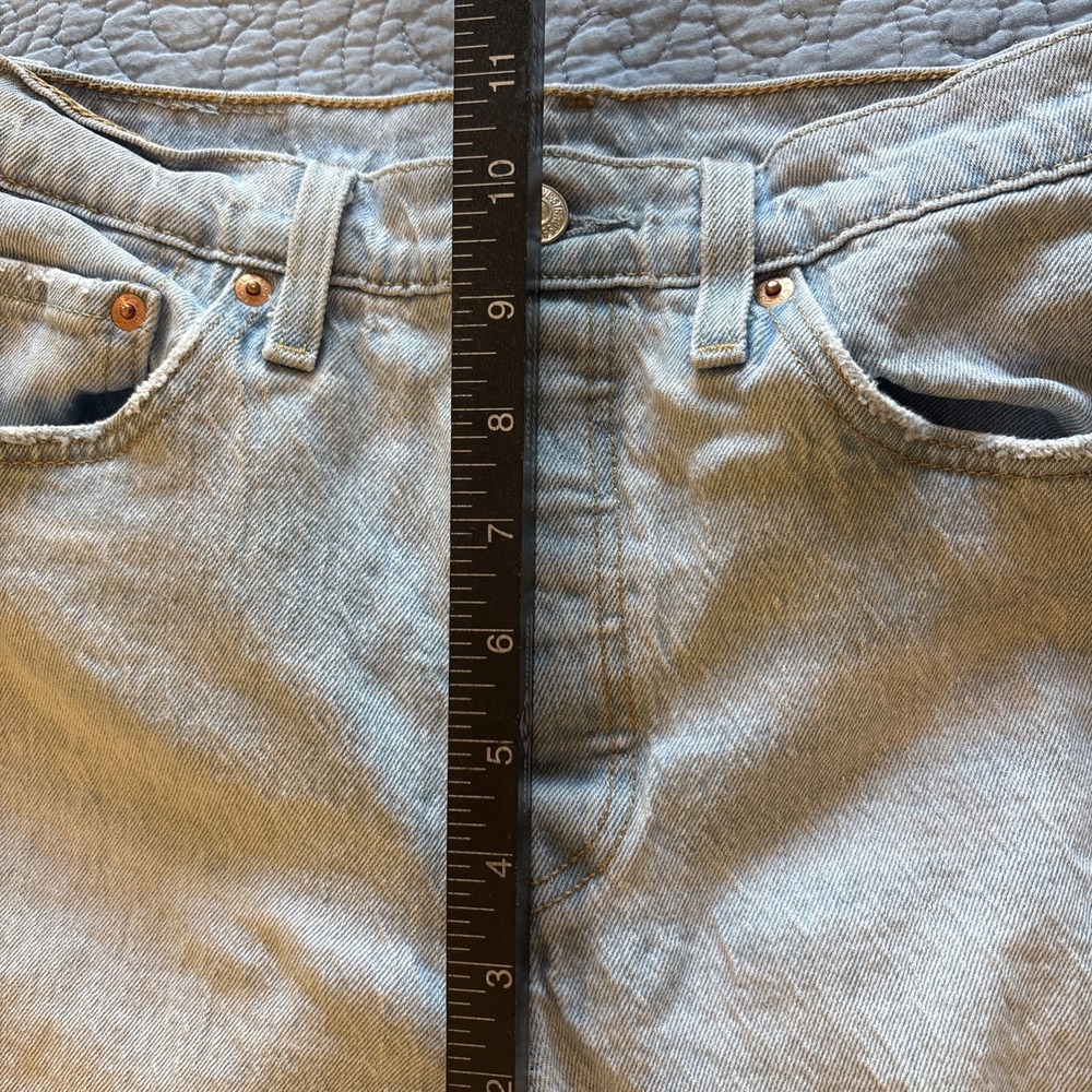 Levi's 501 Men's 28x29 Light Wash Cotton Denim Straight Leg Button Fly Jeans